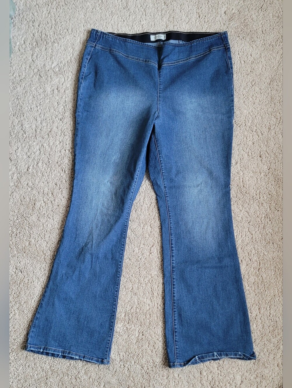 JESSICA SIMPSON JEANS WOMEN'S SIZE 18w, STRETCH, FLARE, Elastic Waist